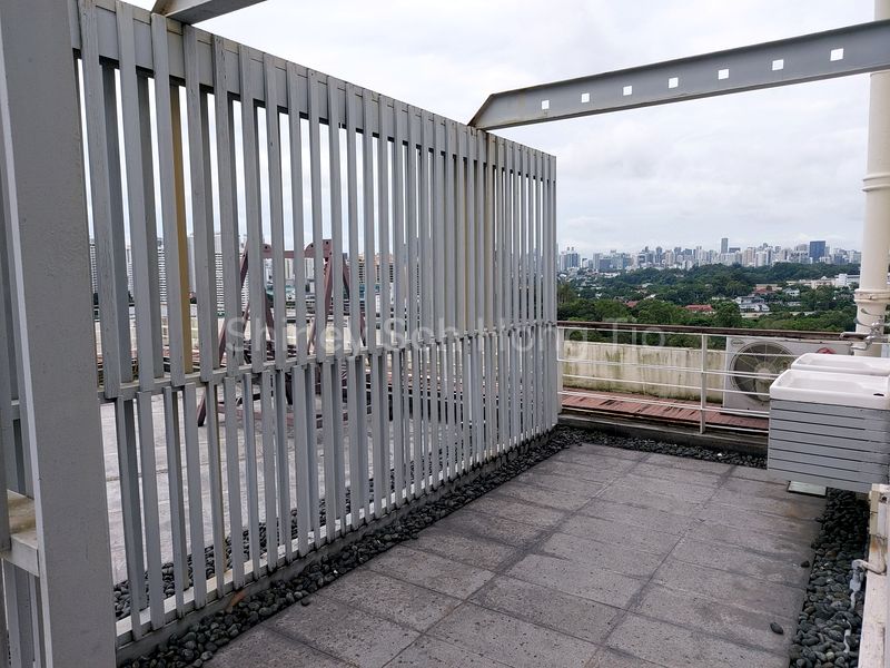 4 Bed Apartment (Condo) for Sale in  Lakeview - Image 12